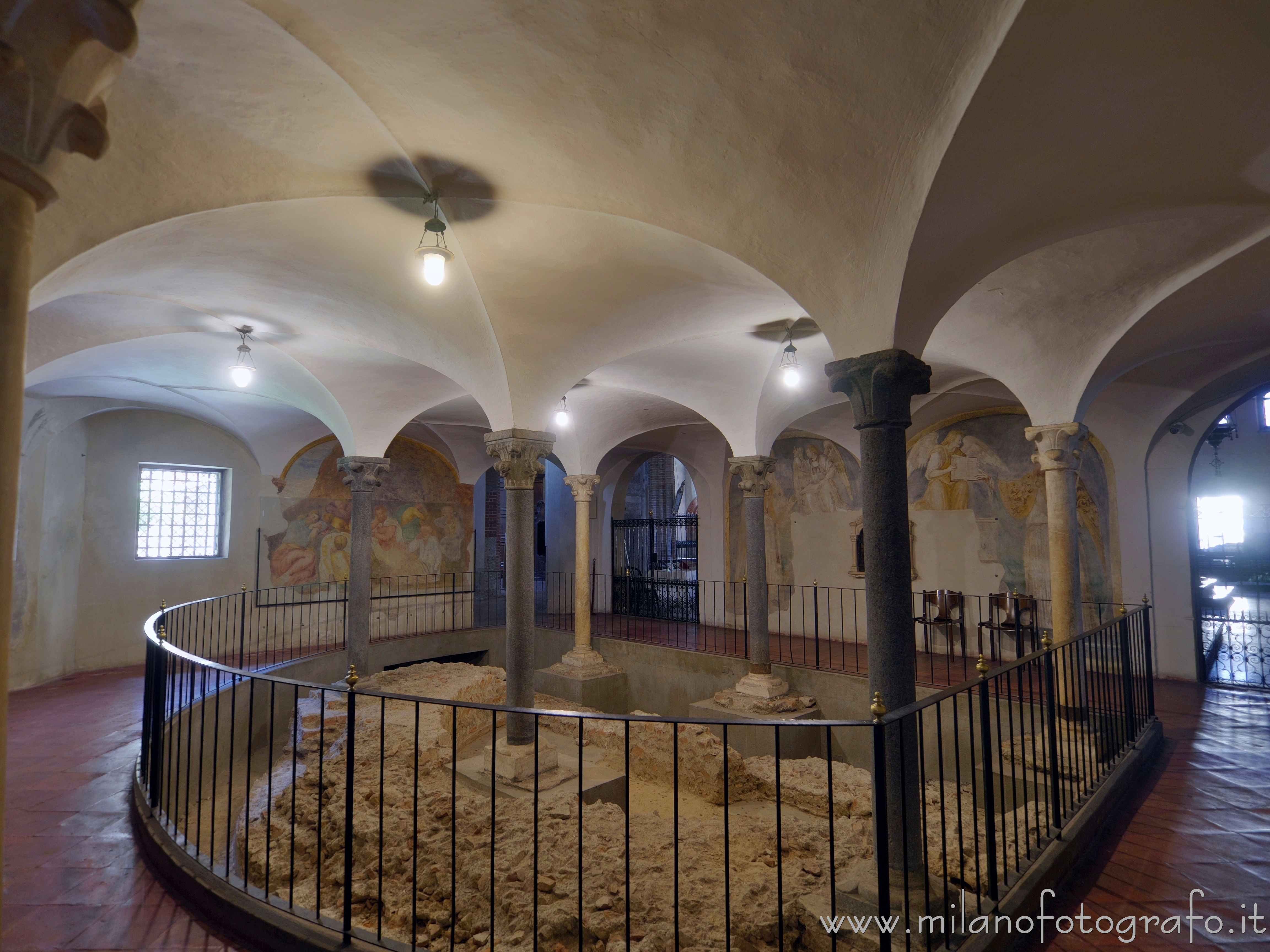 Milano - Pseudocripta della Basilica di Sant'Eustorgio